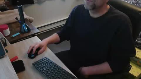 Snapshot of enthusiest chatting on 24, 10, 2025 Enthusiest online show from 24, 10, 2025