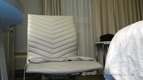 Snapshot of enthusiest chatting on 4, 12, 2025 Enthusiest online show from 4, 12, 2025