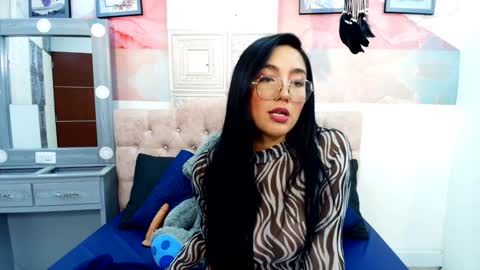 Snapshot of enyel_valmina chatting on 3, 2, 2025 Enyel online show from 3, 2, 2025