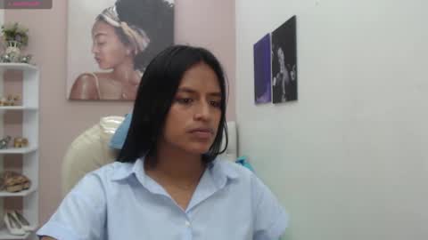 Snapshot of enyelin chatting on 15, 9, 2025 Enyenlina online show from 15, 9, 2025