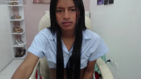 Snapshot of enyelin chatting on 25, 9, 2025 Enyenlina online show from 25, 9, 2025