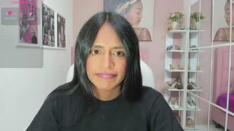 Snapshot of enyelin chatting on 7, 7, 2026 Enyenlina online show from 7, 7, 2026
