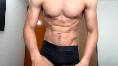 enzo_savage online show from 24, 4, 2026