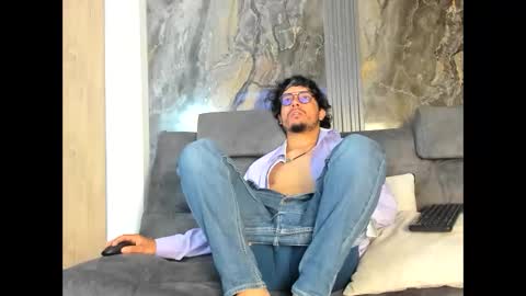 Enzo online show from 3, 12, 2025