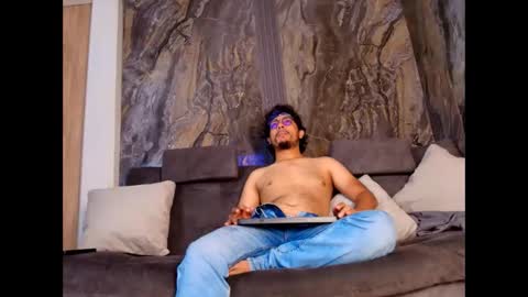 Enzo online show from 5, 12, 2025