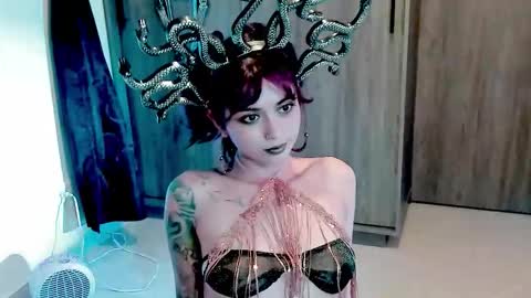 Snapshot of ephemeral_hot chatting on 31, 10, 2025 Leyla online show from 31, 10, 2025
