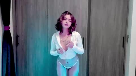 Snapshot of ephemeral_hot chatting on 26, 11, 2025 Leyla online show from 26, 11, 2025