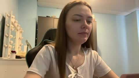Lily online show from 11, 4, 2026