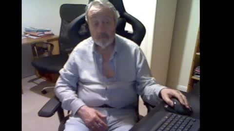 erasmus_d online show from 11, 2, 2025