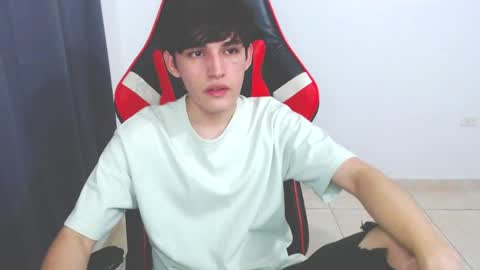 Snapshot of eren_tatakae chatting on 22, 12, 2024 eren_tatakae online show from 22, 12, 2024