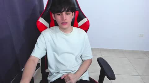 Snapshot of eren_tatakae chatting on 23, 1, 2025 eren_tatakae online show from 23, 1, 2025