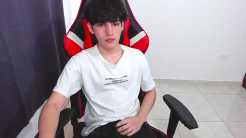 Snapshot of eren_tatakae chatting on 24, 1, 2025 eren_tatakae online show from 24, 1, 2025