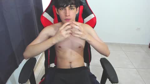 Snapshot of eren_tatakae chatting on 25, 1, 2025 eren_tatakae online show from 25, 1, 2025