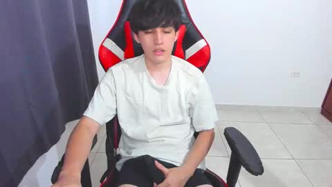 Snapshot of eren_tatakae chatting on 16, 9, 2025 eren_tatakae online show from 16, 9, 2025