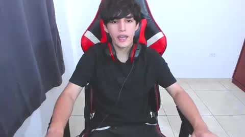 Snapshot of eren_tatakae chatting on 18, 9, 2025 eren_tatakae online show from 18, 9, 2025