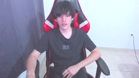 Snapshot of eren_tatakae chatting on 11, 11, 2025 eren_tatakae online show from 11, 11, 2025