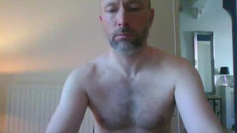 eric334418 online show from 24, 4, 2026