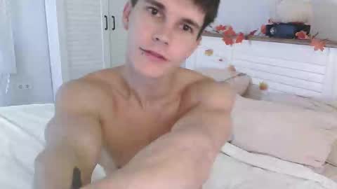 Eric Crush online show from 7, 10, 2025