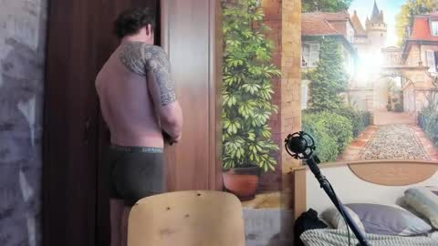 Eric online show from 1, 12, 2025