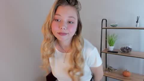 Snapshot of erica_grases chatting on 20, 12, 2025 Alivia online show from 20, 12, 2025