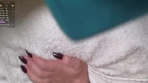 Snapshot of ericamiracle15 chatting on 29, 4, 2026 Call me Erica online show from 29, 4, 2026