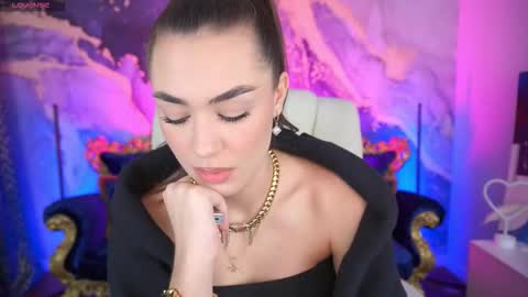 Snapshot of ericasin chatting on 8, 11, 2025 Erica online show from 8, 11, 2025