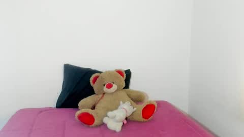 Snapshot of ericbana_ chatting on 15, 11, 2025 Dayanna online show from 15, 11, 2025