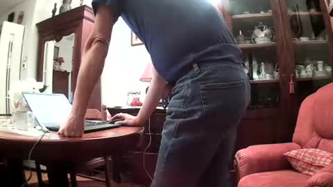 Snapshot of ericstephcam31 chatting on 27, 11, 2025 Steph et Eric online show from 27, 11, 2025