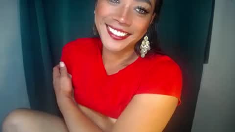 Snapshot of erika_madrigal chatting on 16, 11, 2025 erika_madrigal online show from 16, 11, 2025