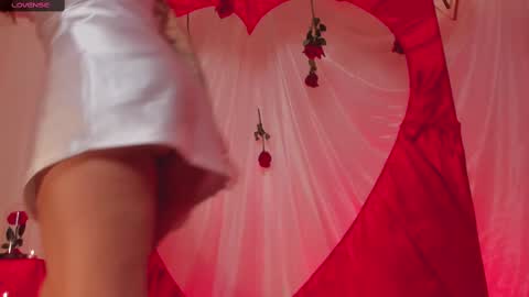 Erika Benz online show from 14, 2, 2025