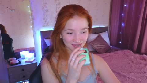 Snapshot of erikabrian chatting on 22, 12, 2024 erikabrian online show from 22, 12, 2024