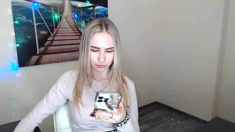 Erika online show from 20, 1, 2025