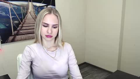 Erika online show from 19, 2, 2025