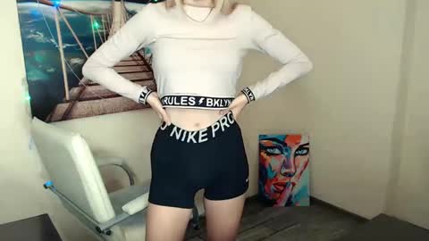 Erika online show from 5, 3, 2025