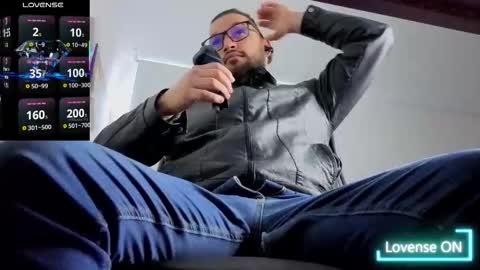 Snapshot of ernesto_rodriguez_82 chatting on 24, 9, 2025 ernesto rodriguez 82 online show from 24, 9, 2025