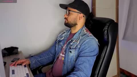 Snapshot of ernesto_rodriguez_82 chatting on 10, 10, 2025 ernesto rodriguez 82 online show from 10, 10, 2025