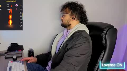 Snapshot of ernesto_rodriguez_82 chatting on 15, 10, 2025 ernesto rodriguez 82 online show from 15, 10, 2025