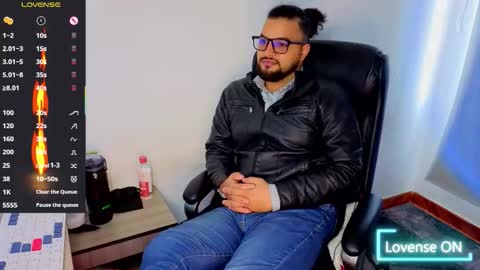 Snapshot of ernesto_rodriguez_82 chatting on 4, 11, 2025 ernesto rodriguez 82 online show from 4, 11, 2025