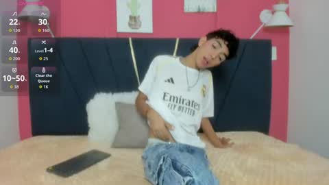 Snapshot of ero_boy40 chatting on 19, 7, 2026 ero_boy40 online show from 19, 7, 2026