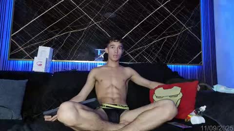 Snapshot of eroseliam chatting on 11, 9, 2025 EROS ELIAM online show from 11, 9, 2025