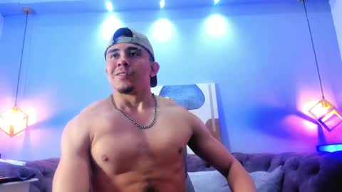 Snapshot of eross_santy chatting on 4, 6, 2026 Eross online show from 4, 6, 2026