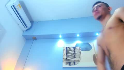 Snapshot of eross_santy chatting on 26, 6, 2026 Eross online show from 26, 6, 2026