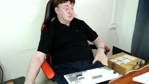 Snapshot of eroticon_6 chatting on 10, 2, 2025 Tom Delaney online show from 10, 2, 2025