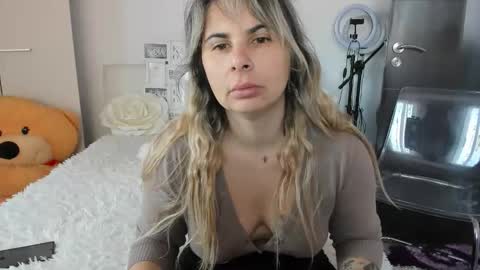 eroticsensualkitty4u online show from 14, 11, 2025