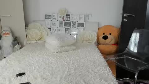 eroticsensualkitty4u online show from 24, 2, 2026