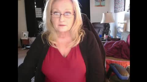 Snapshot of eroticsiren2 chatting on 21, 2, 2025 EroticSiren2 online show from 21, 2, 2025