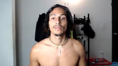 Snapshot of escanor_legendary chatting on 1, 12, 2025 Scanor online show from 1, 12, 2025