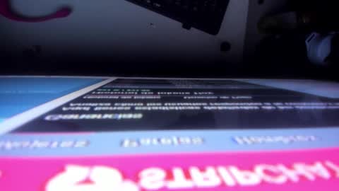 Escarlet online show from 14, 2, 2025