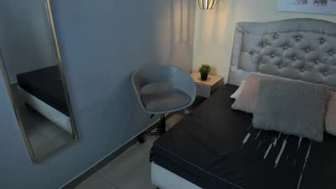 Escarlet online show from 6, 3, 2026