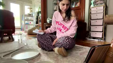 esimaralda online show from 23, 5, 2026